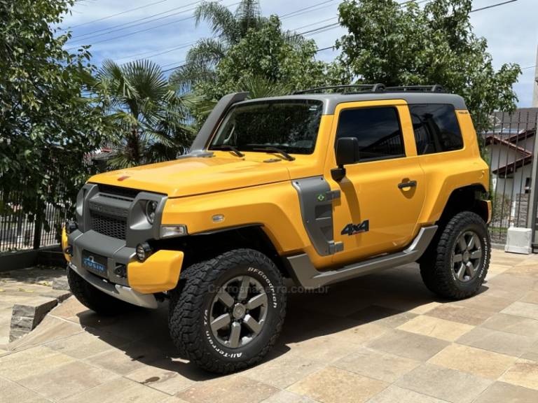 TROLLER - T4 - 2018/2018 - Amarela - R$ 175.000,00