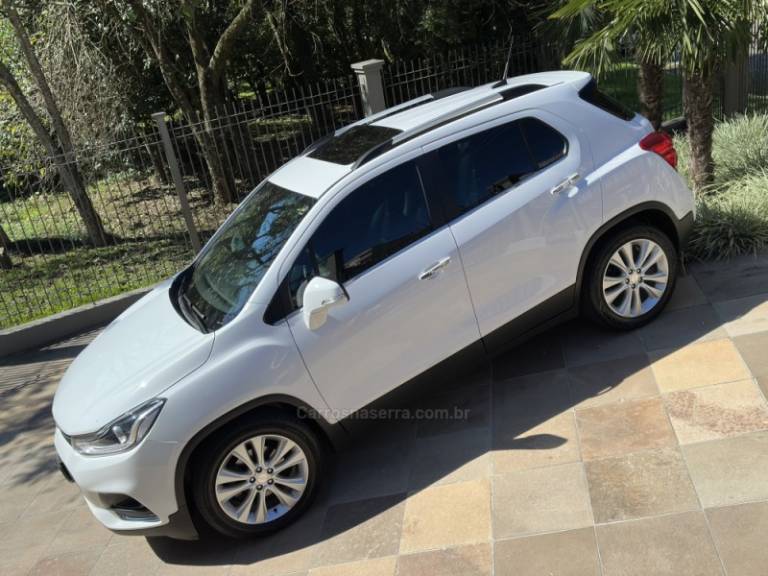 CHEVROLET - TRACKER - 2018/2018 - Branca - R$ 92.000,00