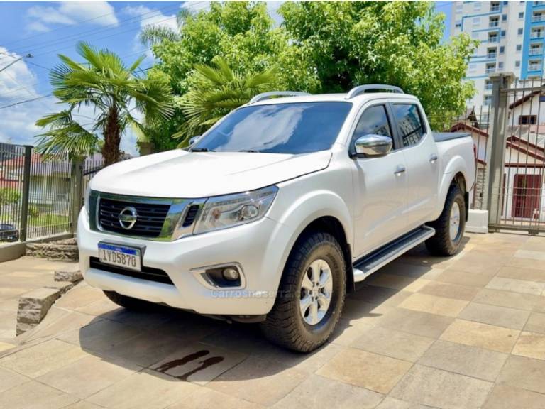 NISSAN - FRONTIER - 2017/2017 - Branca - R$ 135.000,00
