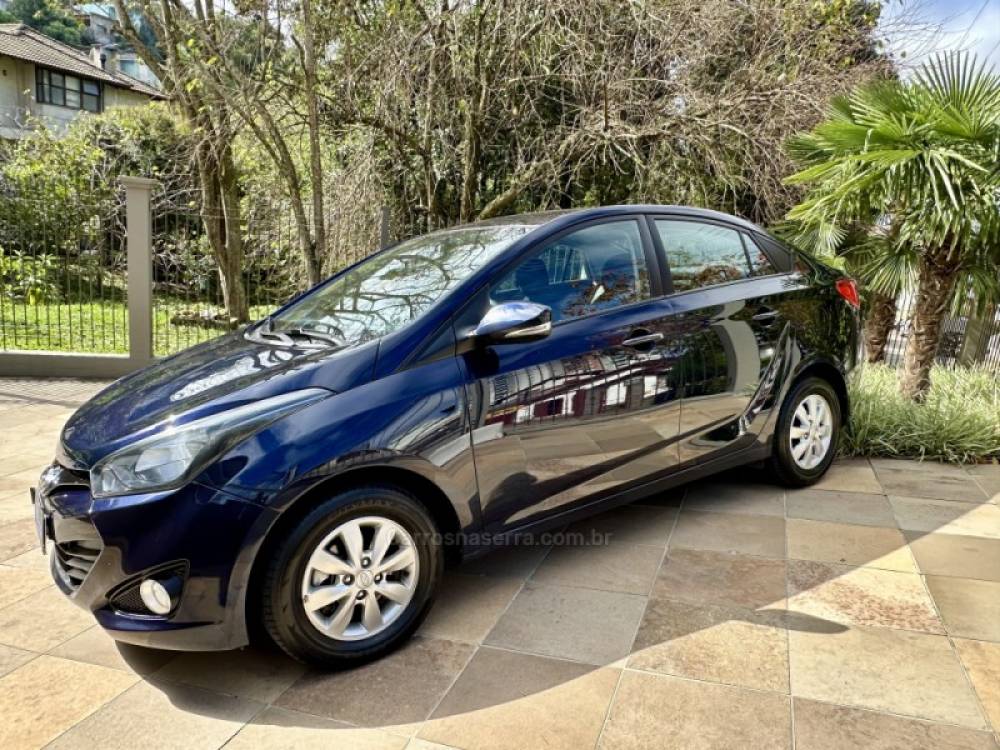 HYUNDAI - HB20S - 2014/2014 - Azul - R$ 53.900,00