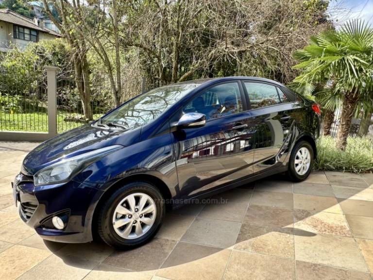 HYUNDAI - HB20S - 2014/2014 - Azul - R$ 53.900,00