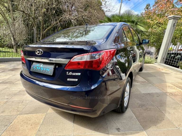 HYUNDAI - HB20S - 2014/2014 - Azul - R$ 53.900,00