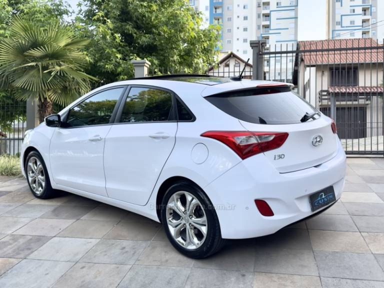 HYUNDAI - I30 - 2015/2015 - Branca - R$ 74.500,00