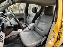 MITSUBISHI - L200 SAVANA - 2013/2013 - Amarela - R$ 125.000,00