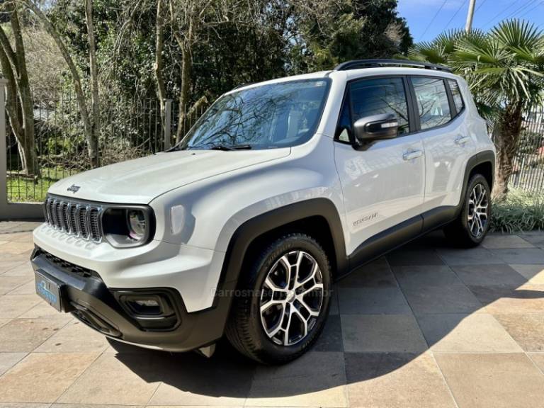 JEEP - RENEGADE - 2022/2022 - Branca - R$ 105.000,00