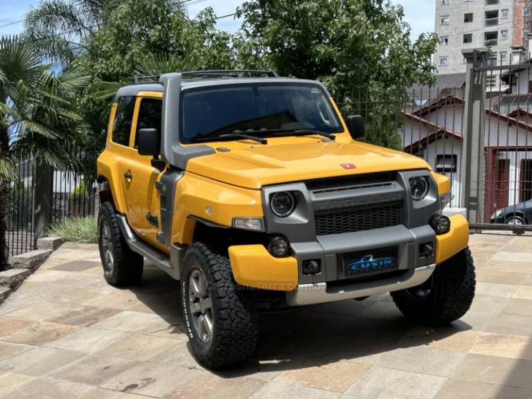 TROLLER - T4 - 2018/2018 - Amarela - R$ 175.000,00